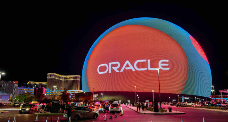 Oracle’s stock could surge 80%, says this analyst who predicts a major rebound