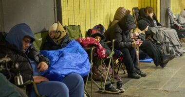 Russian drone strike on Kyiv kills two as Ukraine peace talks continue