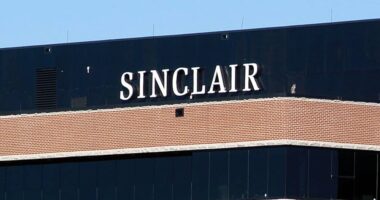 Sinclair makes a move for Scripps as Trump’s deregulation push makes previously unthinkable deals possible