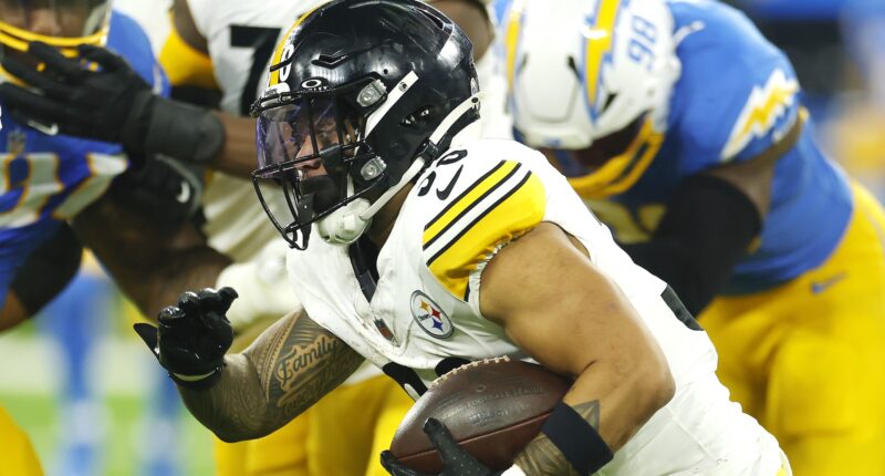 Steelers' Mike Tomlin Sends Blunt Message on Jaylen Warren