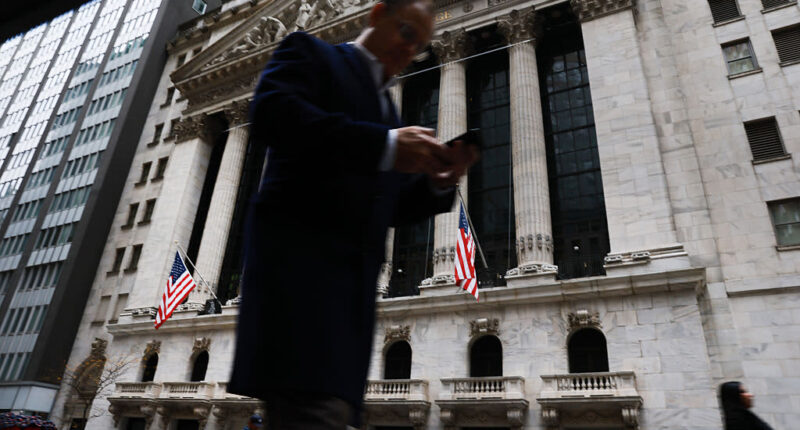 Stocks stage powerful comeback ahead of Thanksgiving. It wasn’t enough to erase November’s losses.