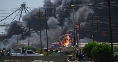 Sudan medics accuse paramilitary forces of burning bodies in mass graves to ‘conceal genocide’