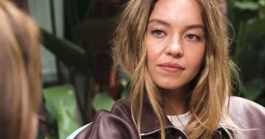 Sydney Sweeney won strong backing from MAGA and right-wing fans after coolly shutting down critics of her American Eagle 'good genes' ad