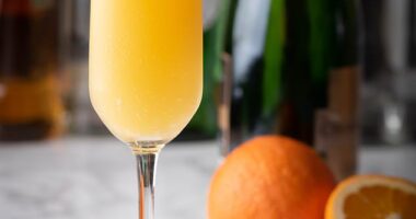 The ultimate guide to what your festive drinks really do to your waistline: Our expert nutritionist reveals the healthiest tipples and the popular favourite that can top 500 calories per serving