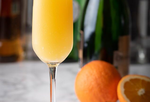 The ultimate guide to what your festive drinks really do to your waistline: Our expert nutritionist reveals the healthiest tipples and the popular favourite that can top 500 calories per serving