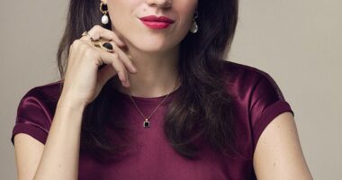 Olivia used to always wear make-up on a first date - a time consuming and expensive regime