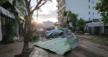Typhoon Kalmaegi kills 5 people in Vietnam as the Philippines prepares for a new storm