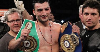 American boxer Vanes Martirosyan has died at the age of 39 after a battle with skin cancer