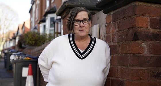 Ms Kelly says she believes that Sir Keir Starmer does not have the backs of working people who are angry about how much Rachel Reeves wants to tax them