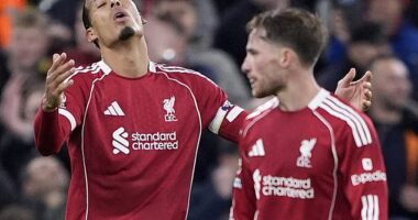 Wayne Rooney warned Liverpool's leadership that if they do not step up, they could endure a season like Man United's last term