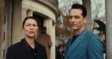 We Should All Be Terrified of Matthew Rhys in His Addictive New Netflix Mystery Series