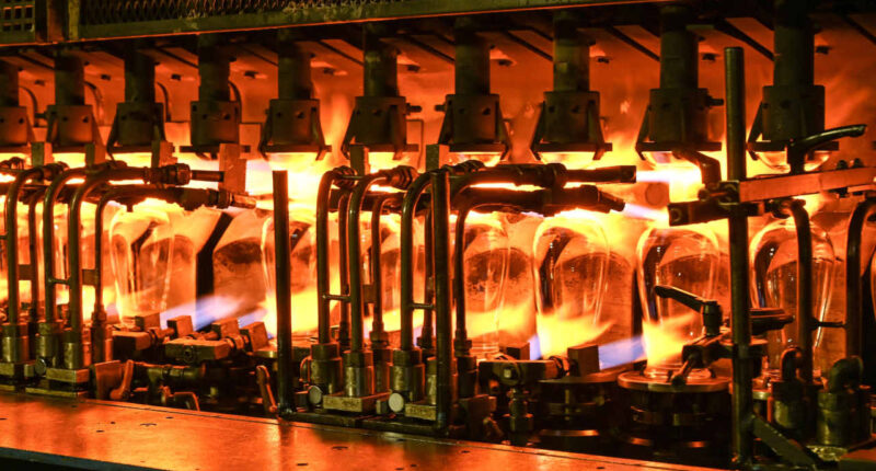 ‘Business continues to be severely depressed’: U.S. manufacturers blame tariffs.