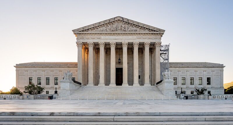 SCOTUS building in DC.