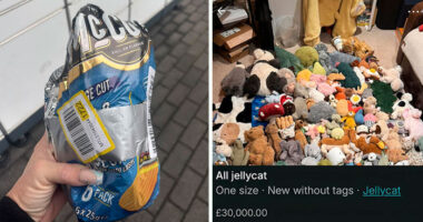 82 Unhinged Vinted Posts That Had People Doing A Second Take