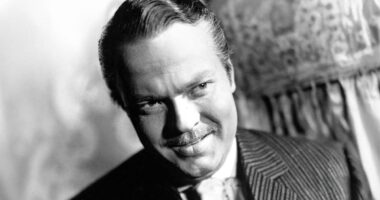 9 Greatest Movies That Open With the Main Character Dying, Ranked