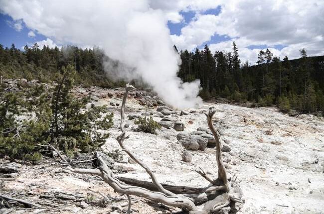 Big, Dramatic Mud Eruption in Yellowstone's Basin – RedState