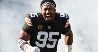 Browns' Myles Garrett Sends Message on Quinshon Judkins Injury