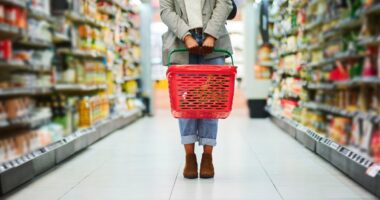 Budget supermarket regains its crown as UK’s cheapest Christmas food shop