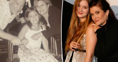 Carrie Fisher's daughter, Billie Lourd, pays tribute to late mom