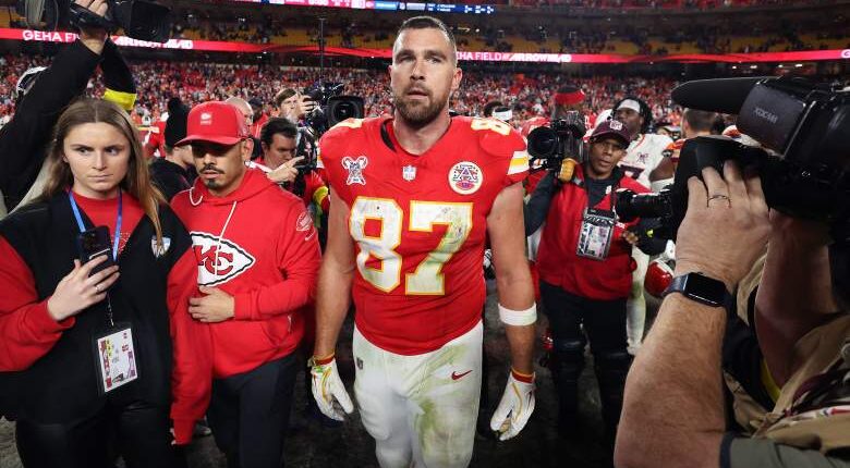 Chiefs Under Fire for Bizarre Travis Kelce Scene After Christmas Loss