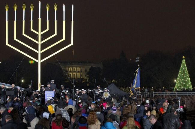 DC Cuts Through the Darkness, Lighting the Menorah on the First Night of Hanukkah – RedState
