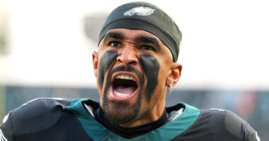 Eagles Get Justin Herbert Injury Update Ahead of Chargers Game