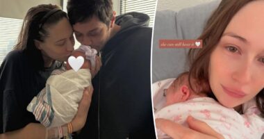 Elsie Hewitt shares photo of newborn daughter with Pete Davidson