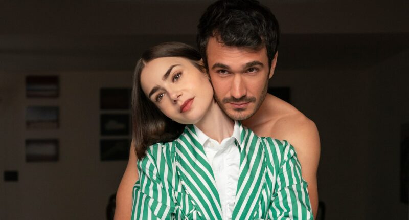 Emily in Paris. (L to R) Lucien Laviscount as Alfie, Ashley Park as Mindy in Emily in Paris