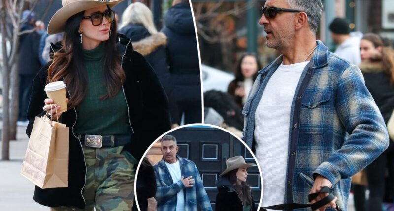 Exes Kyle Richards, Mauricio Umansky reunite in Aspen after awkward family Thanksgiving