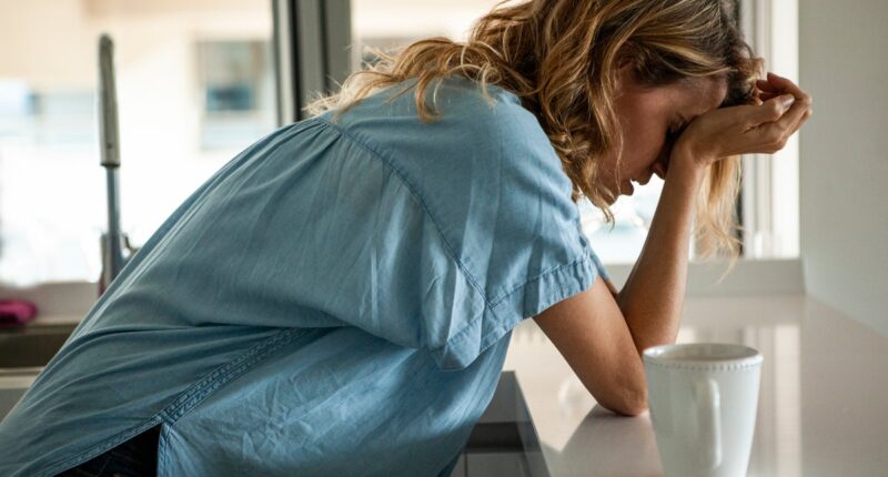 Experts share the most effective way to ease off antidepressants