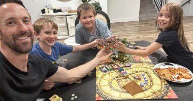 Kendall Seymour, a father of three abducted children, has said he he did not know that their mother was planning to take them to Europe