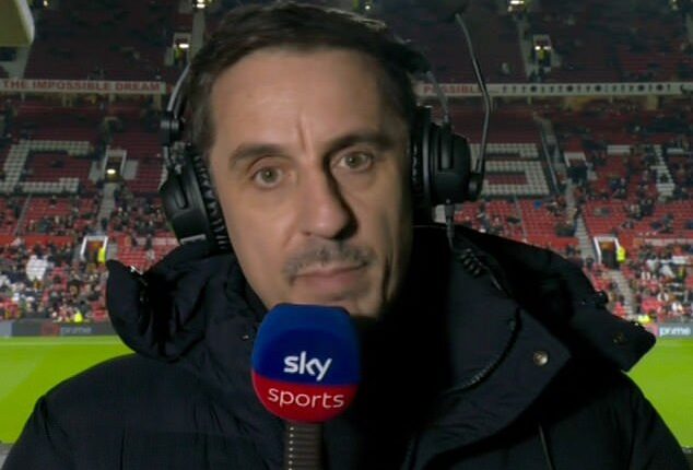 Gary Neville fumes at Ruben Amorim's tactics after Man United's draw with Wolves