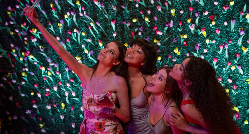 Ginny and Georgia season 2