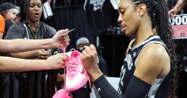 Goldman Sachs is pinning hopes on these consumers in 2026. Here are the stock picks.