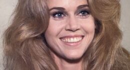 AI photos have imagined what Jane Fonda would look like if she had not had any cosmetic enhancements. She's seen in 1963