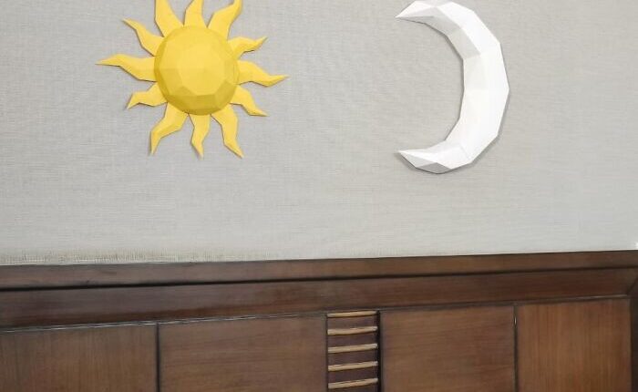 I Couldn’t Find Affordable Wall Art, So I Designed A Low-Poly “Sun & Moon” Out Of Paper