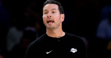 JJ Redick Raises Major Concern After Lakers' Loss to Spurs
