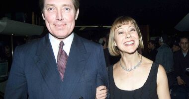 Johan Tham, the husband of celebrated actress Jenny Agutter, has died aged 81 following a battle with cancer (pictured in 2002)