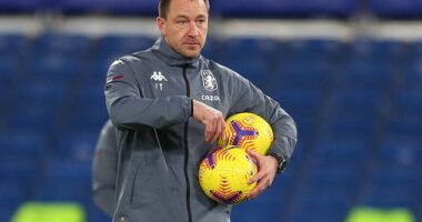 Chelsea legend John Terry is reportedly being considered as the new Oxford United boss