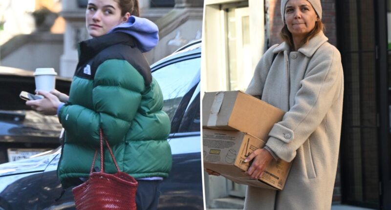 Katie Holmes' daughter, Suri Cruise, 19, resurfaces in NYC