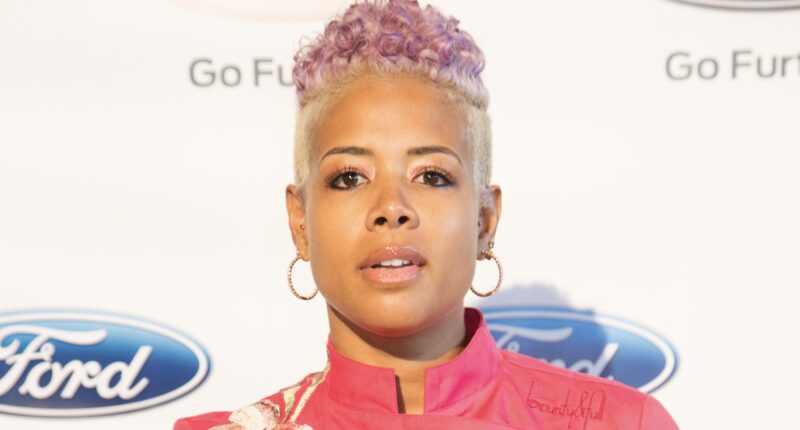 Pop Out, Then! Kelis Turns Heads & Serves BAWDY In Recent Bikini Flicks (PHOTOS)