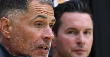 Lakers 'Perfect' Christmas Trade Gift Makes Sense Amid Struggles