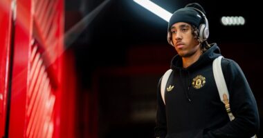 Manchester United vs Wolves - Premier League LIVE: Latest score, team news and updates as the Red Devils looking for back-to-back wins as they welcome bottom of the table outfit to Old Trafford plus Chelsea vs Bournemouth