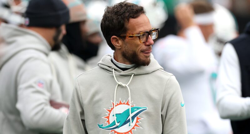 Mike McDaniel Sends Clear Message to Tua Tagovailoa After Dolphins Loss