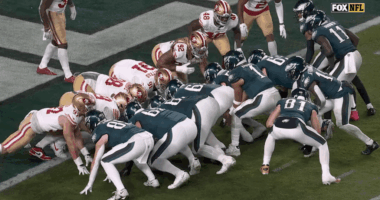 Eagles do the tush push play