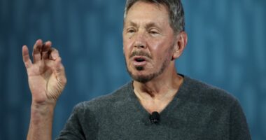 Paramount says Larry Ellison now personally guarantees $40 billion of the Warner Bros. bid