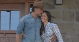 Minka Kelly as Quinn and Josh Duhamel as Staten in Episode 101 of Ransom Canyon