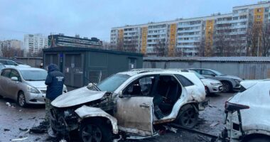 Russian Lt. Gen. Fanil Sarvarov killed by bomb under his car in Moscow