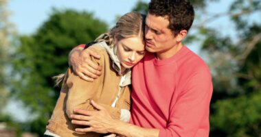 Samara Weaving's 2025 Movie With A 42% RT Rating Reminds Me Of My Favorite Edgar Wright Film