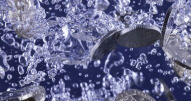 SocGen’s model says ‘yes, silver’s in a bubble’ but its analysts say ‘no’ it isn’t.